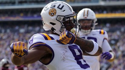 Getty Images - BATON ROUGE, LOUISIANA - NOVEMBER 25: Malik Nabers #8 of the LSU Tigers celebrates a touchdown during the first half against the Texas A&M Aggies at Tiger Stadium on November 25, 2023 in Baton Rouge, Louisiana. (Photo by Jonathan Bachman/Getty Images)