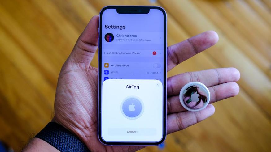 Apple AirTags updated with anti-stalking features in iOS 15.4 Beta 4
