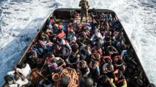 Nave con oltre 900 migranti verso Catania  