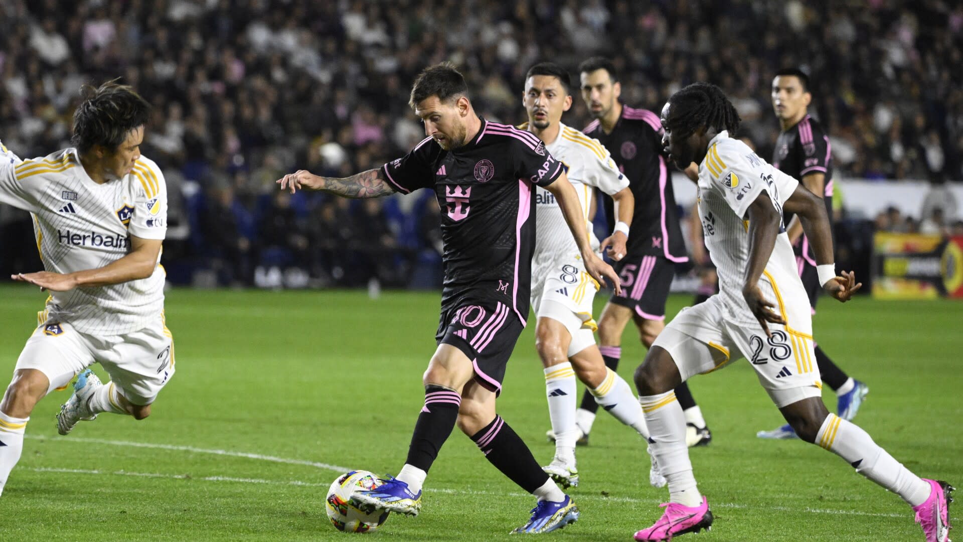 Lionel Messi rescues Inter Miami as stars show at LA Galaxy