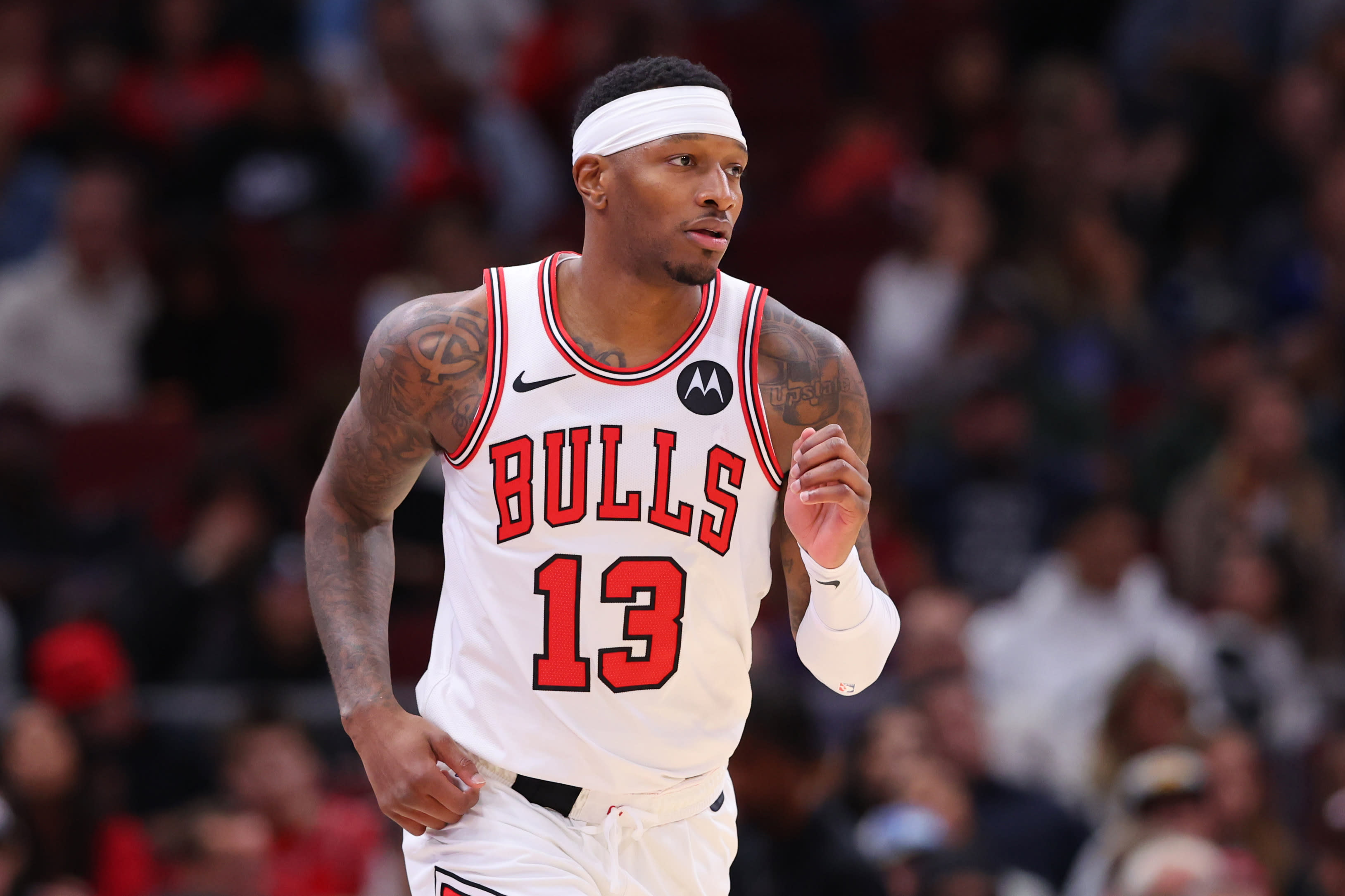 Bulls lose Torrey Craig for multiple weeks to sprained knee