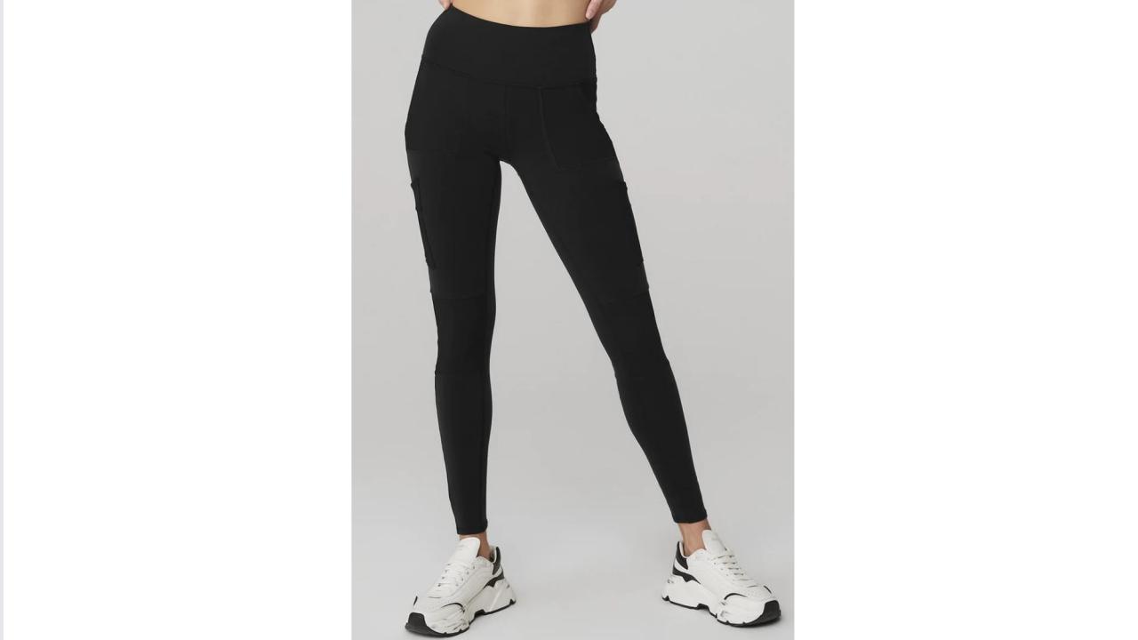 The CRZ 7/8 leggings repel pet hair, and they're just $26