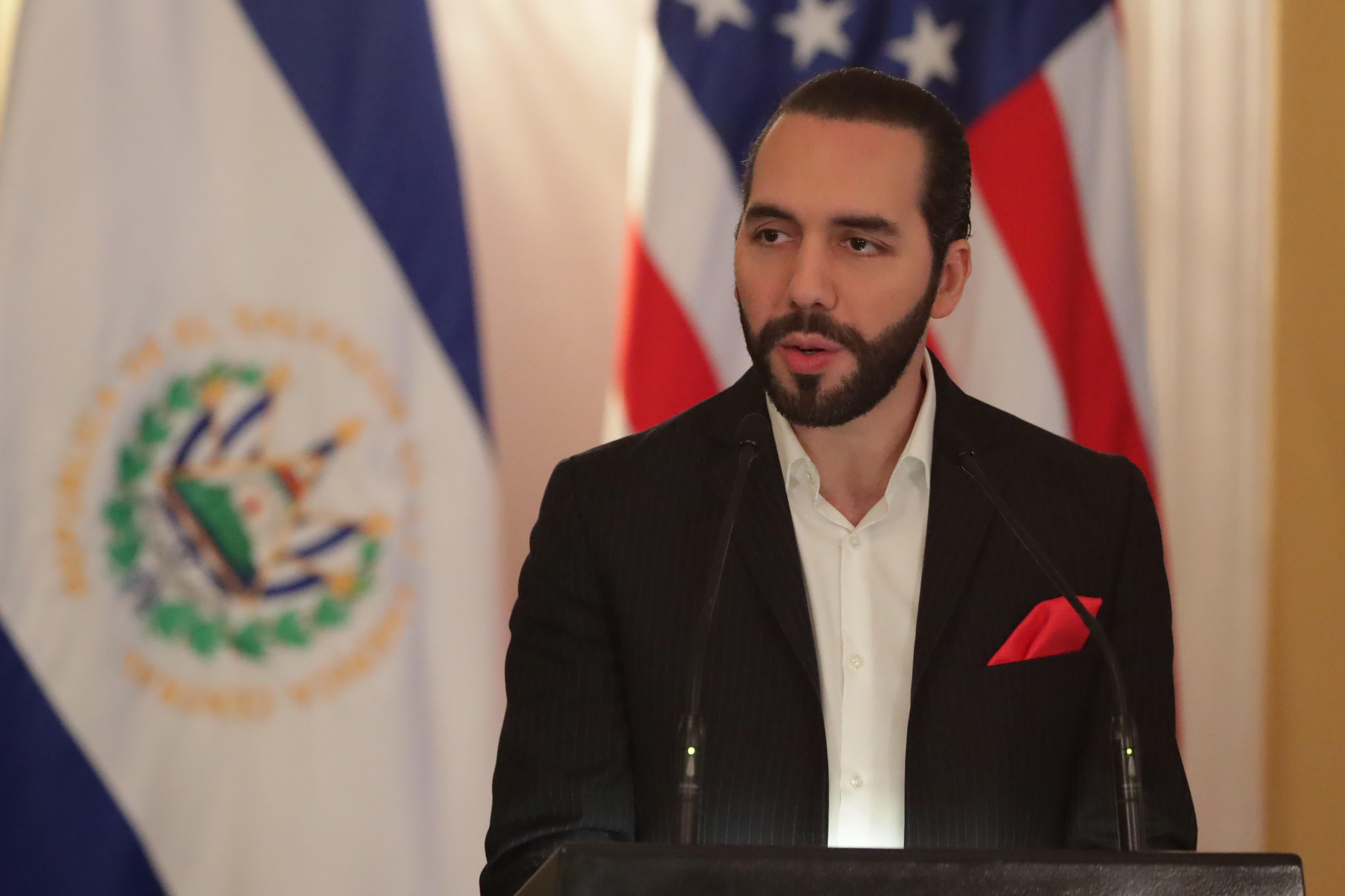 El presidente de El Salvador ve necesario abrir el debate sobre una ley