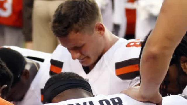 Seth DeValve's wife doesn't want him seen as 'white savior' for anthem protest