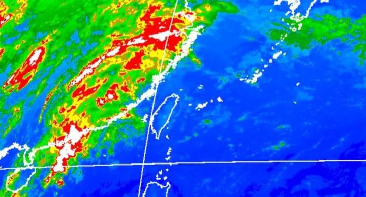 把握空檔 鋒面接近將全台轉雨