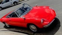 1967 Alfa Romeo Spider for sale: Looking pretty in red