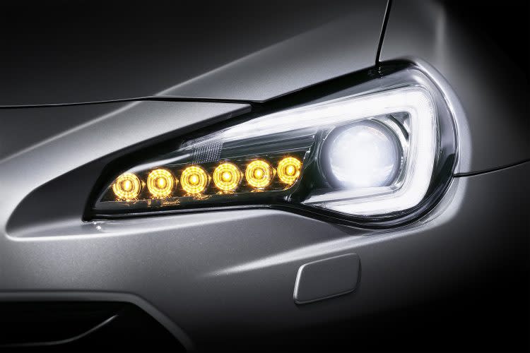 daytime-running-lights-the-purpose-the-benefits-and-the-risks