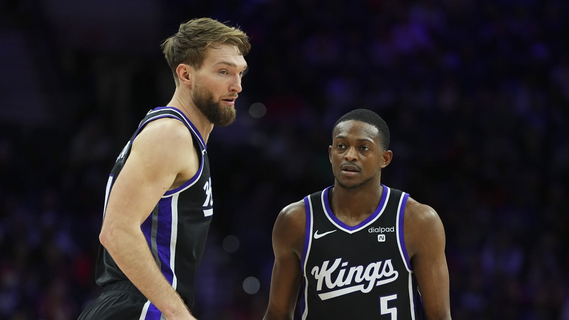 Kings coach Mike Brown says leaving Fox, Sabonis off All-Star team a 'glaring wrongdoing'