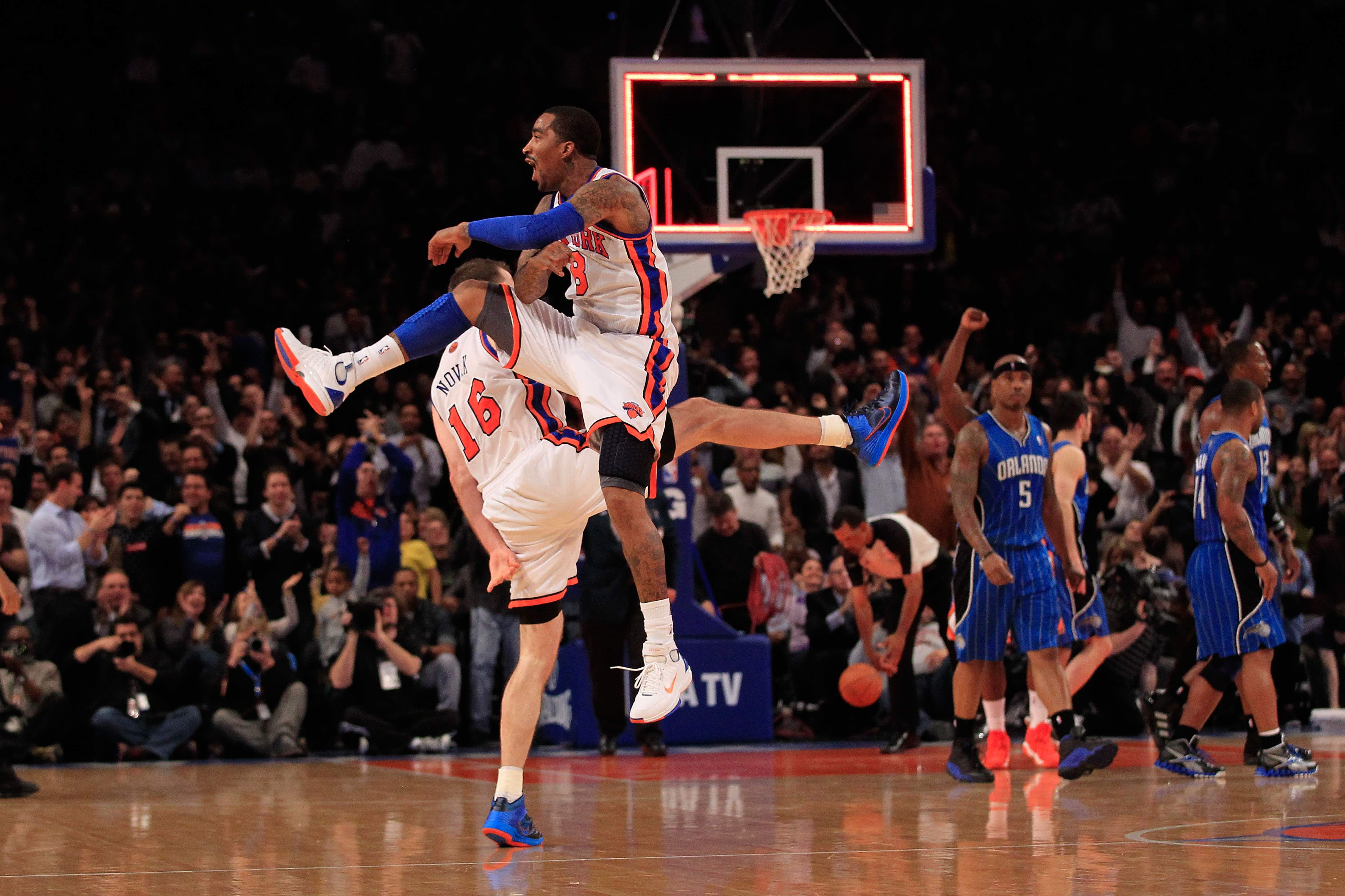 Knicks rout Magic 108-86