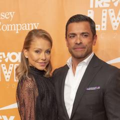 Kelly Ripa Shared a Steamy Pic of Getting Into Bed With Mark Consuelos