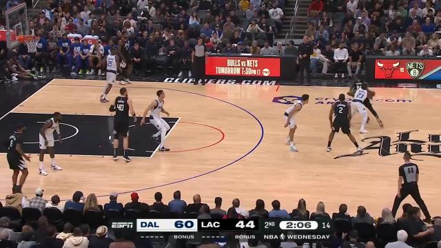 Terance Mann with an assist vs the Dallas Mavericks