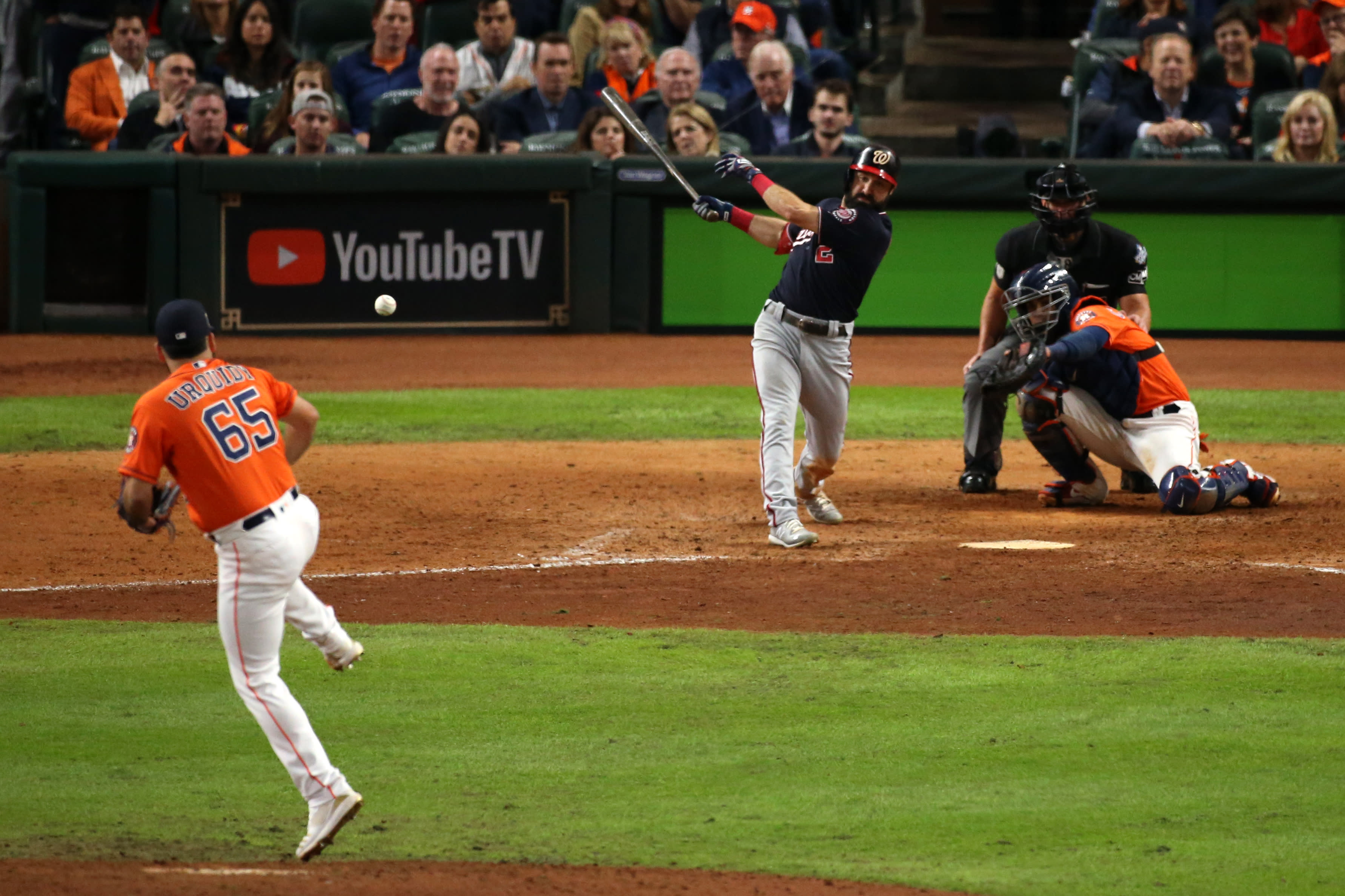 Jose Altuve Enjoys a Quiet Moment With His Wife After Shutting Up the  Mouthy White Sox — Inside a Sweet, Subdued Astros Celebration