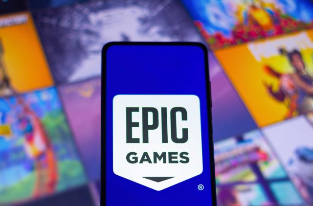 BRAZIL - 2022/04/26: In this photo illustration, the Epic Games logo seen displayed on a smartphone. (Photo Illustration by Rafael Henrique/SOPA Images/LightRocket via Getty Images)