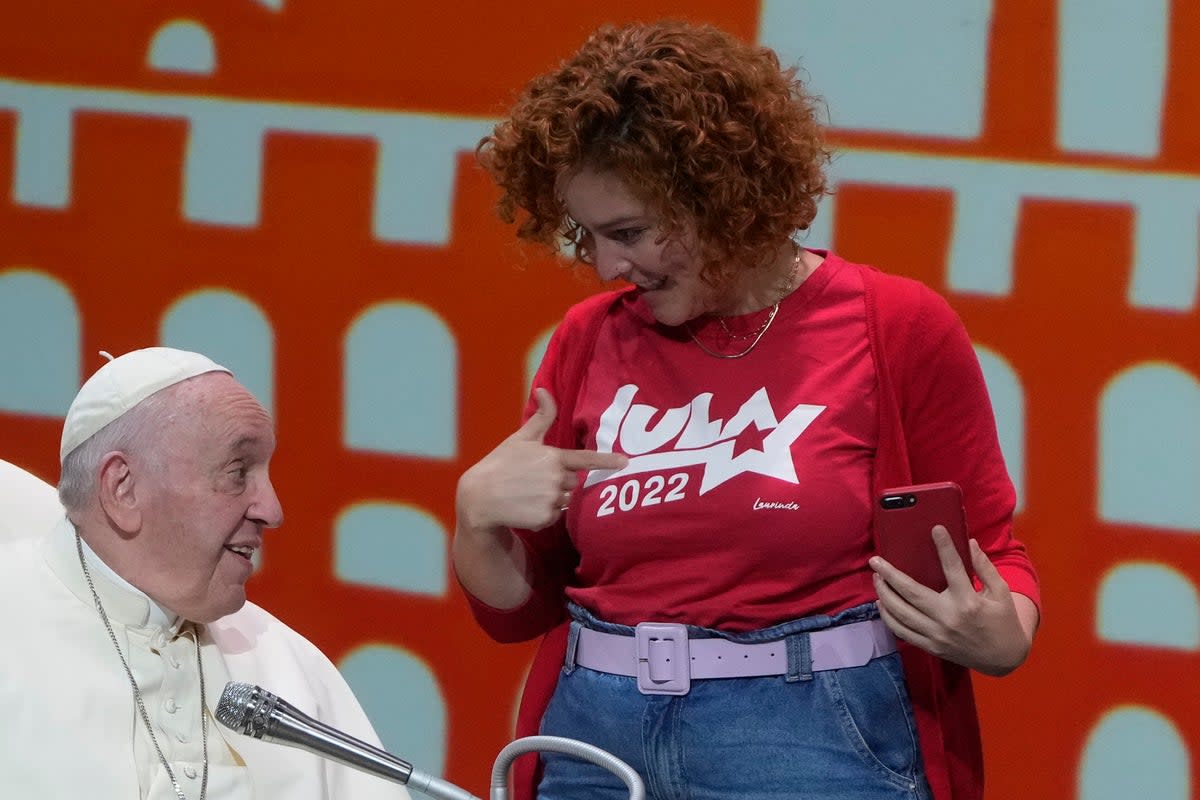 Le pape appelle les jeunes à sauver la planète, à trouver la paix