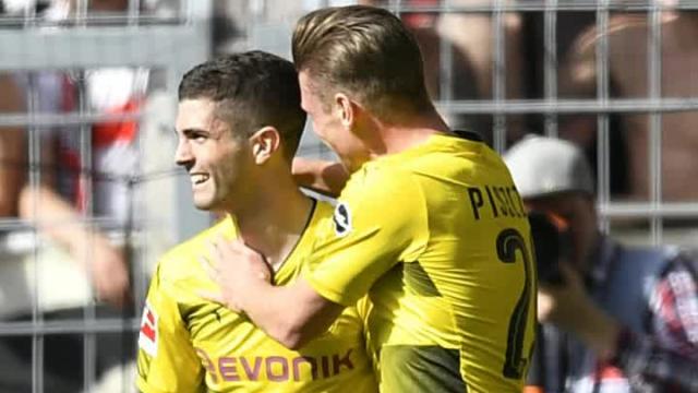 Christian Pulisic accidentally scored a golazo (Video)