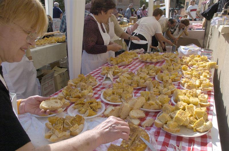 La tortilla de patatas tendrá un monumento en Villanueva de la ... - Yahoo Finanzas España