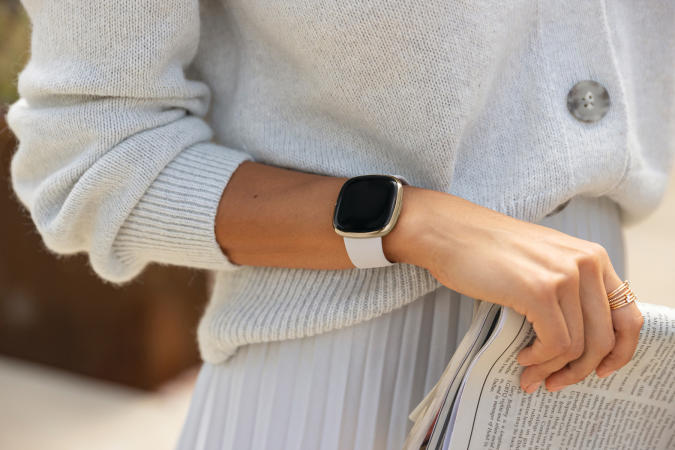 smartwatch that tracks stress