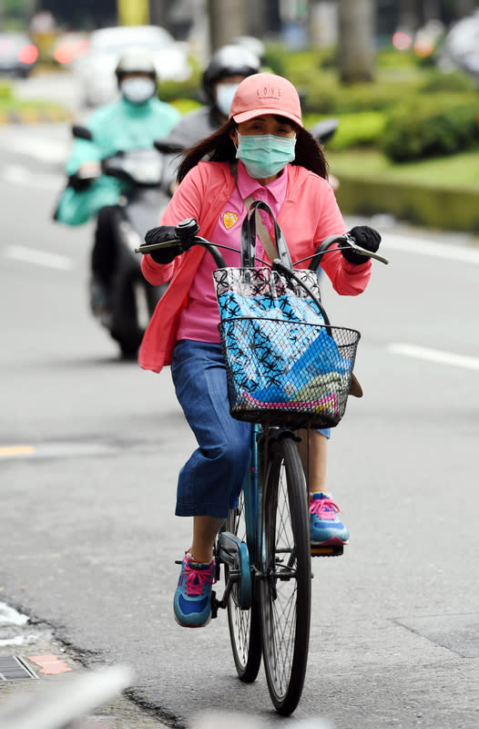 台灣疫情穩定趨緩 展開樂活防疫新生活 (圖) - Yahoo奇摩新聞