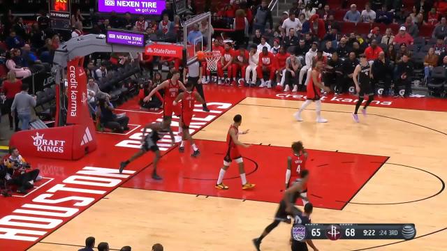 Harrison Barnes with a dunk vs the Houston Rockets
