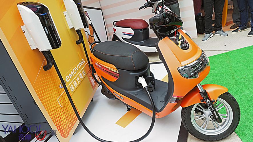 白牌快充電動雙輪登場！eMoving iE125發表暨實車輕解析！ - 4