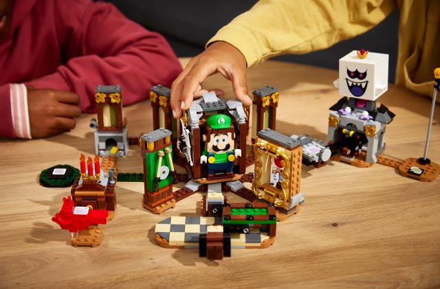 'Luigi's Mansion' Lego set