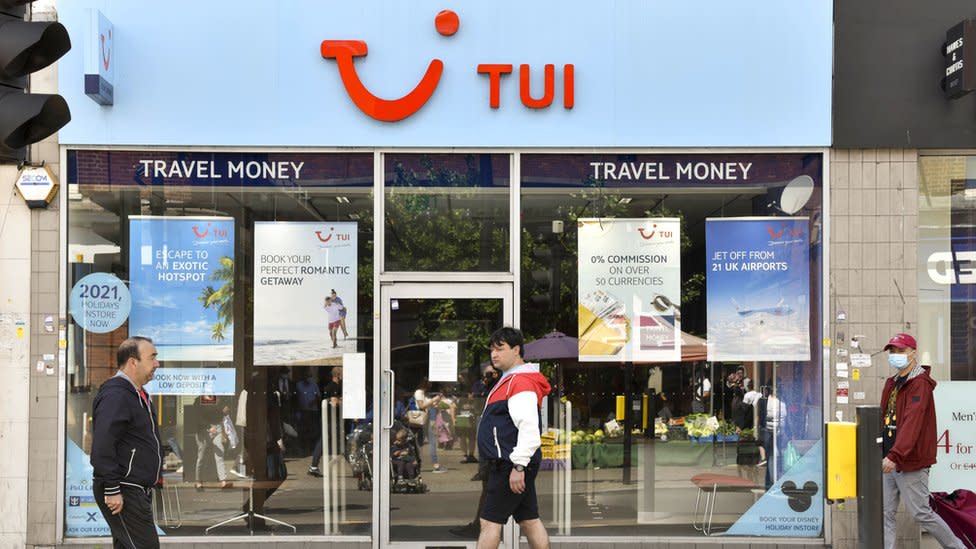 Holiday firm Tui to shut 166 High Street shops