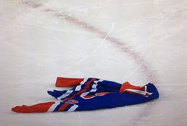 oilers jersey on ice