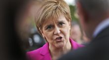 Líder escocesa pide a premier GB no bloquear independencia