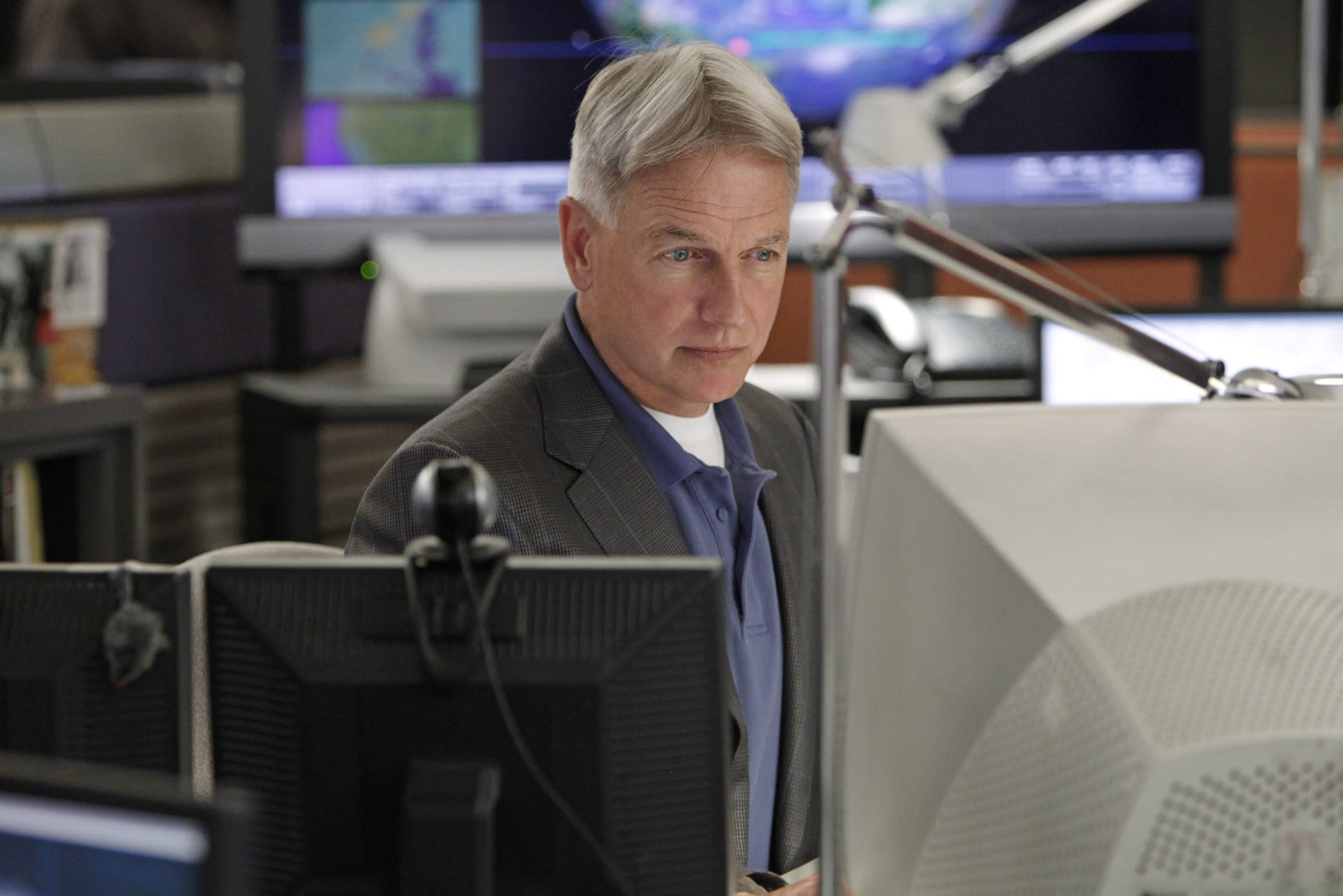 Harmon Just Part Of The Gang On Unstoppable Ncis Images, Photos, Reviews
