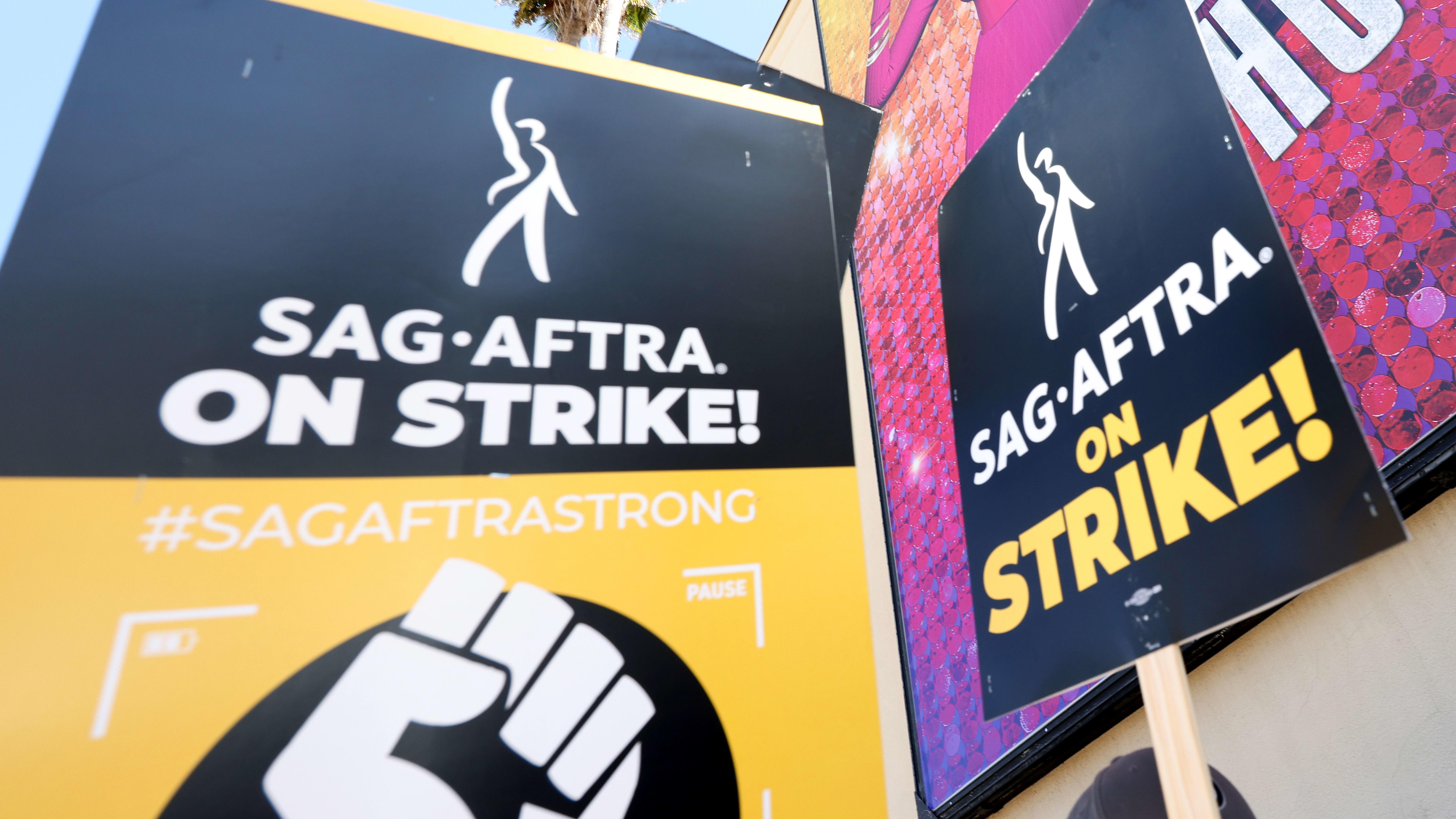 Hollywood writers vote to approve contract deal that ended strike