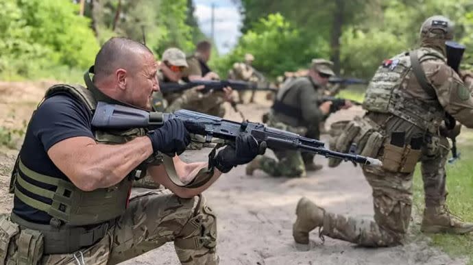 El Estado Mayor General de las Fuerzas Armadas de Ucrania anunció que dos tercios de la 15ª Brigada Mecanizada de Rusia quedaron incapacitados para el servicio después de los combates.