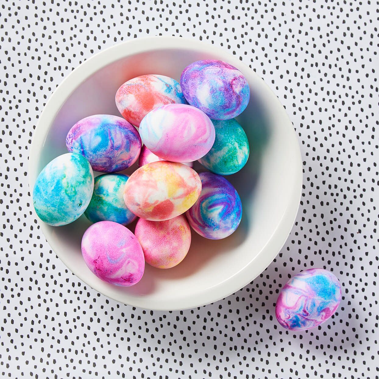 easiest way to dye easter eggs