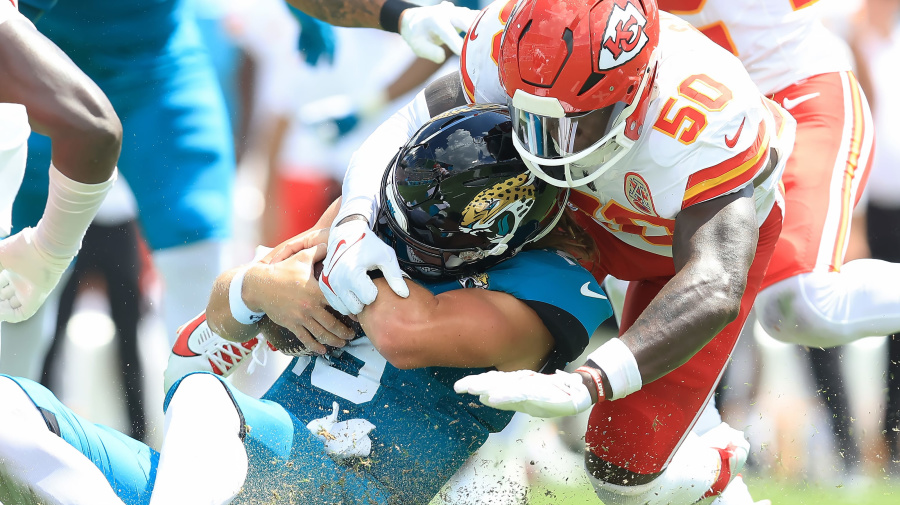 KC Chiefs grind out tough overtime win over Titans in Week 9