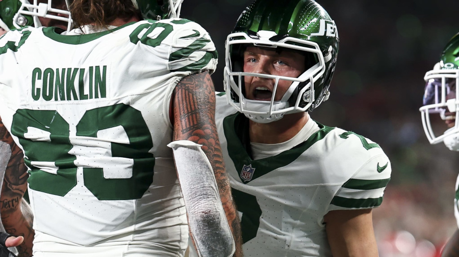 New York Jets quarterback Zach Wilson takes ownership for fumbled snap in  'SNF' loss vs. Kansas City Chiefs