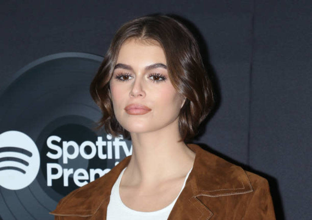 Kaia Gerber Has Pink Hair Now — and She Did It Herself