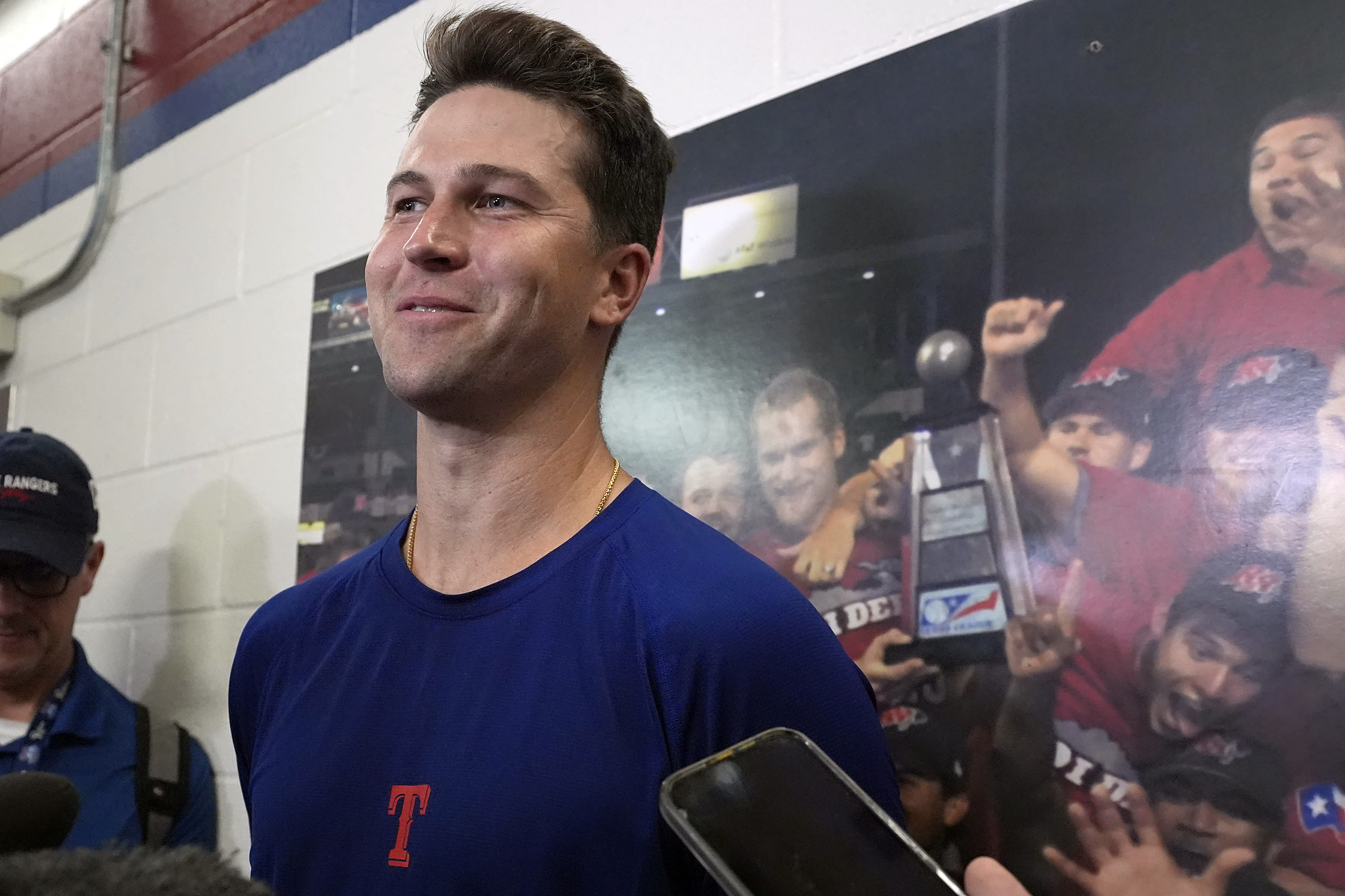 Jacob deGrom, Max Scherzer expected to pitch for Rangers next week, says manager Bruce Bochy