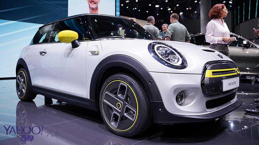 【2019法蘭克福車展】行駛里程達270公里！2020 Mini Cooper SE準備好在歐洲帶電飆速！ - 2