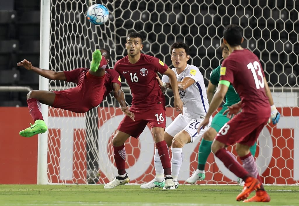 Катар китай прогноз. Qatar Football Team. South Korea Qatar World Cup linesup.