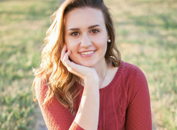 Christian school bans &apos;immoral&apos; pregnant teenager from attending her own graduation