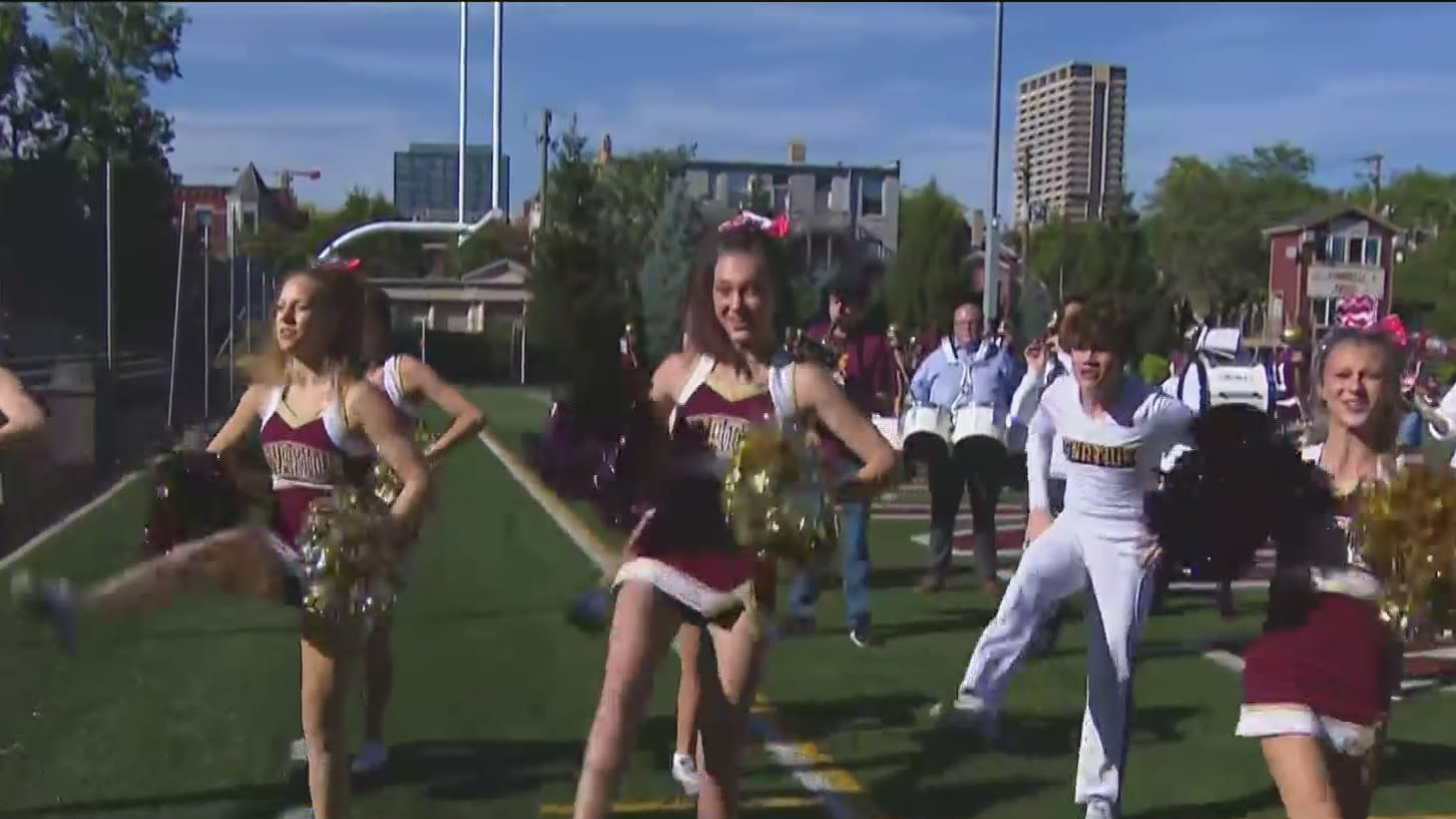 Friday blitz: Cheerleaders sing St. Ignatius fight song before football  game against Fenwick