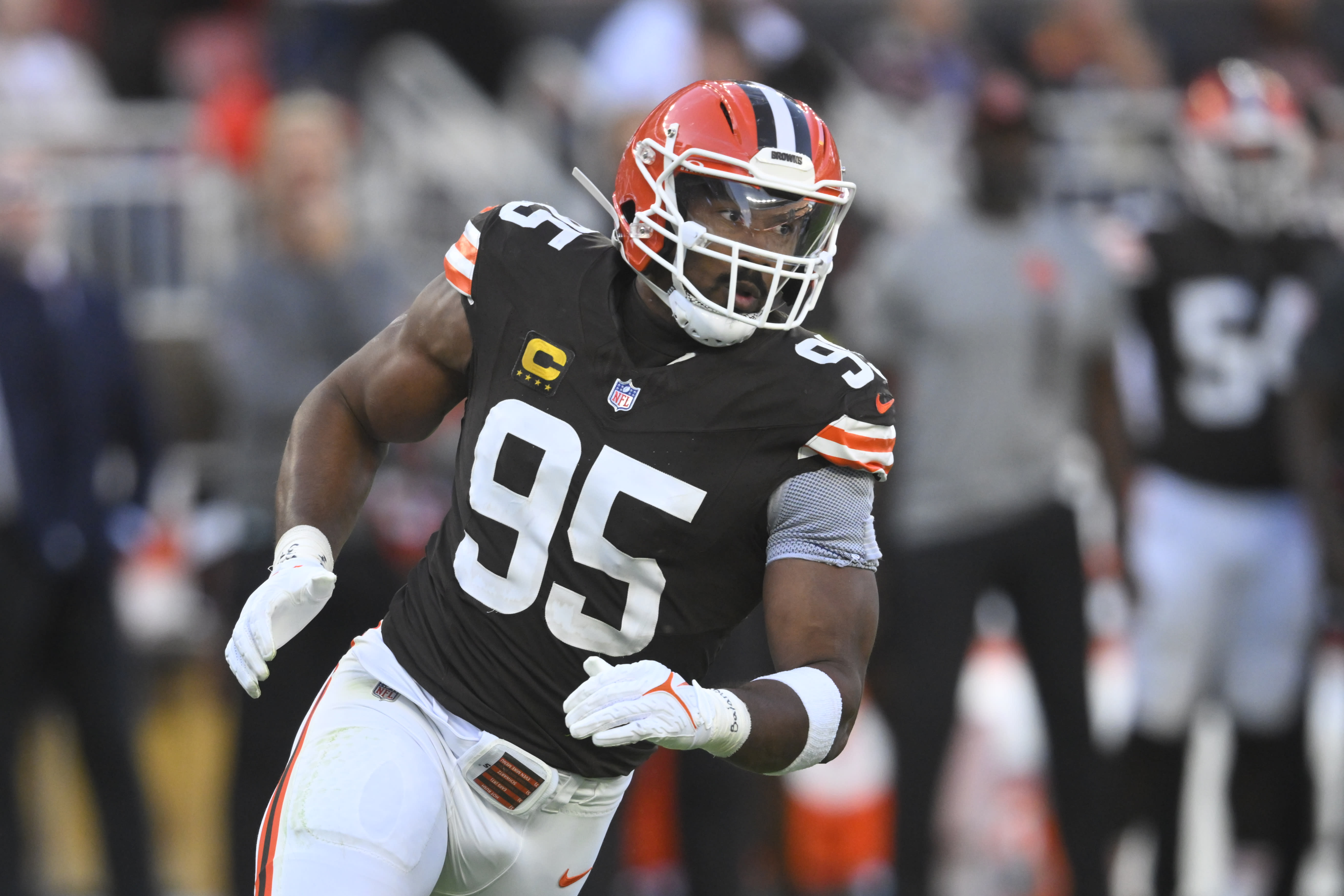 Browns DE Myles Garrett misses Thursday's practice with foot injury