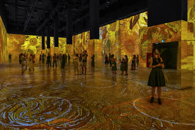 Blockbuster Immersive Van Gogh Exhibition Heads To New York City Direct From Sold Out Shows In Toronto Chicago San Francisco And Los Angeles