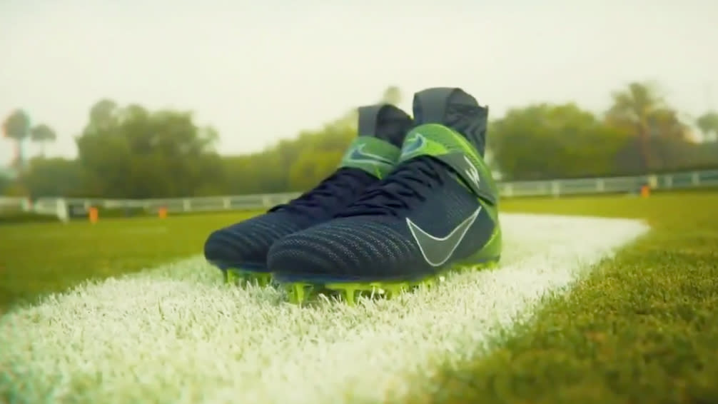 nike russell wilson cleats