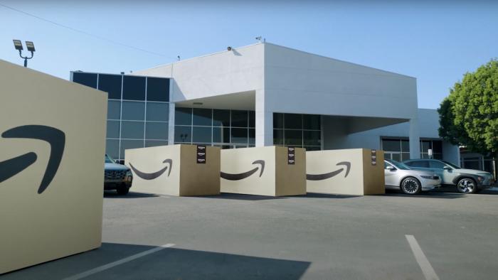 Amazon will launch vehicle purchases next year
