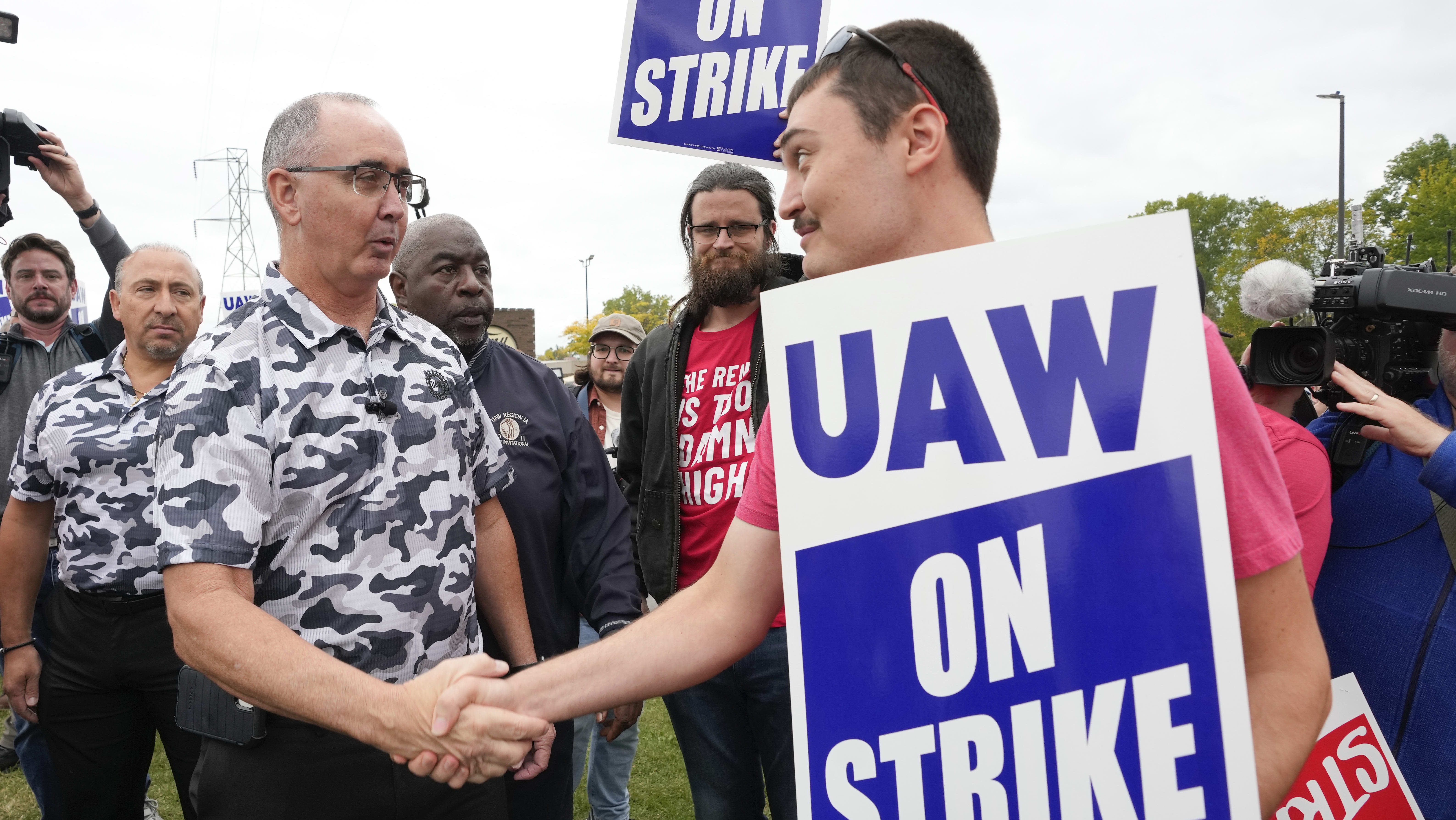 GM Prepares $6 Billion Credit Line to Cushion Strike Costs - BNN