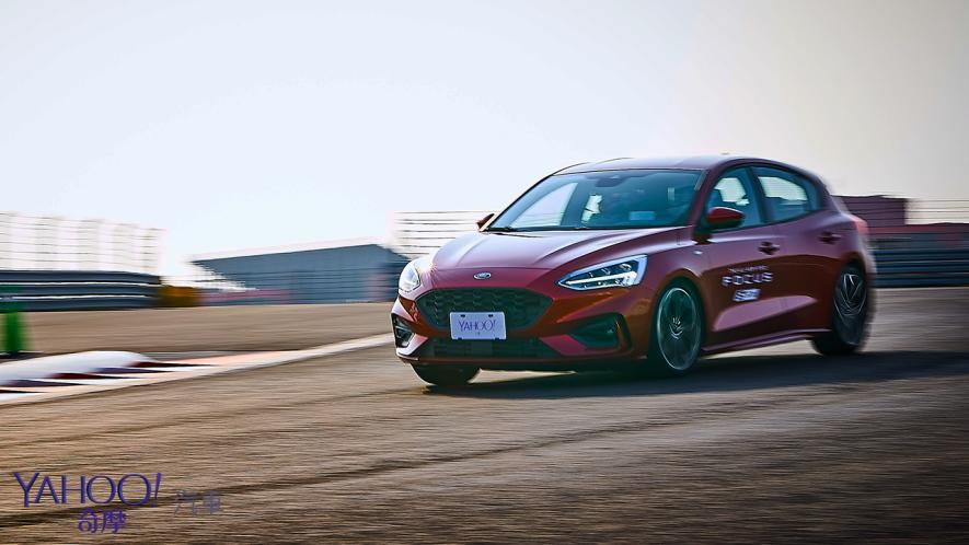 殺彎後、更清晰！Ford Focus ST-Line賽道體驗 - 12