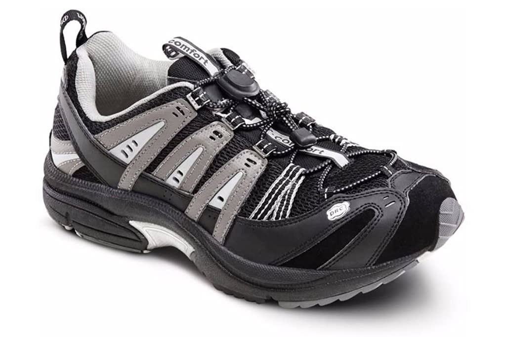 Keep Feet Well Protected With These Diabetic Shoes for Men