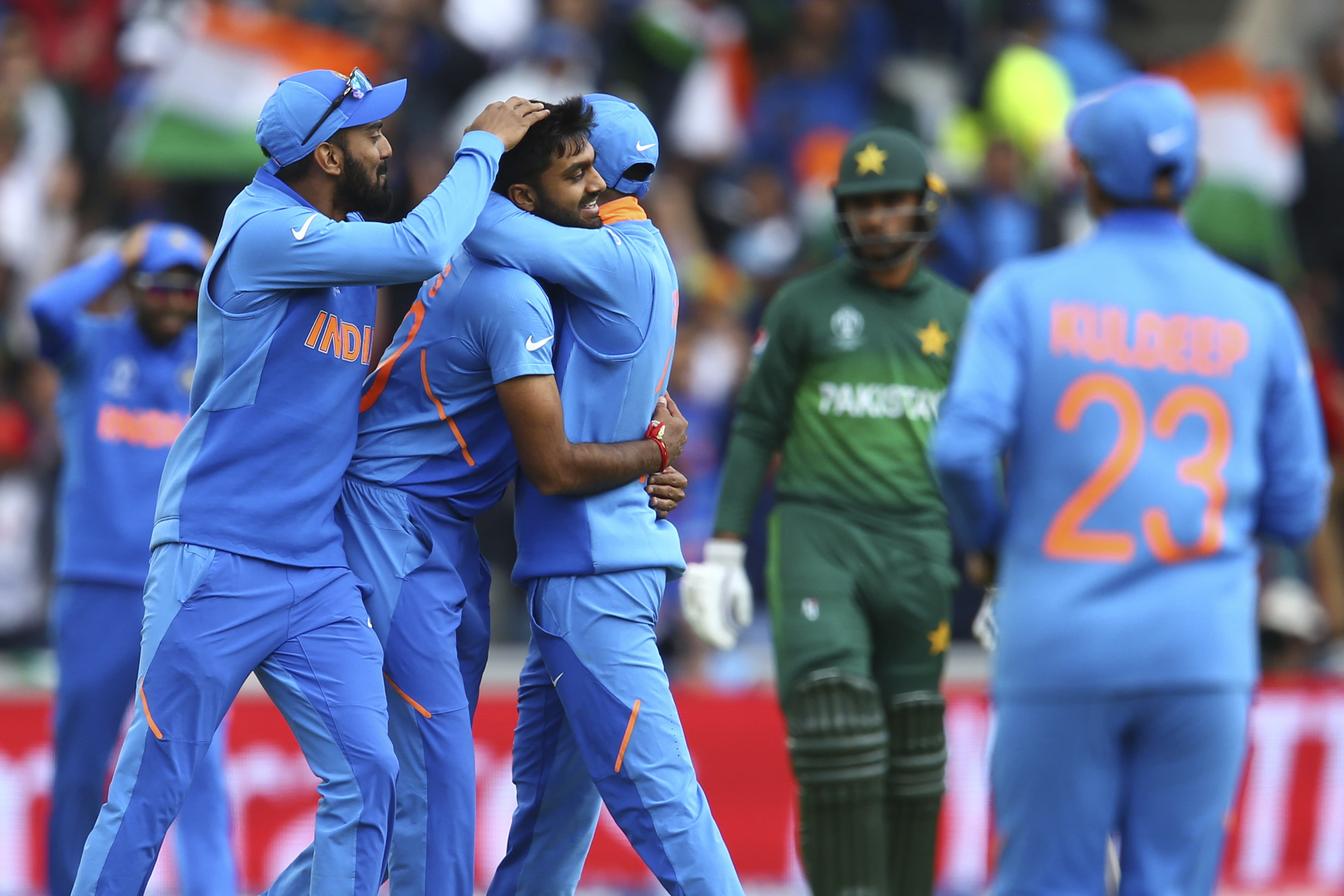 India beat Pakistan to maintain perfect World Cup record