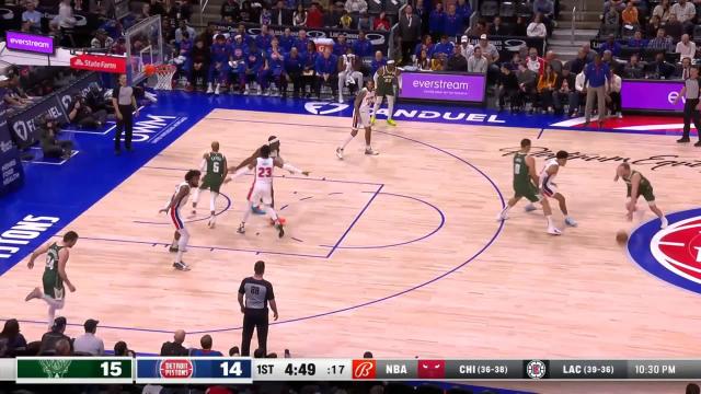 Joe Ingles with an assist vs the Detroit Pistons