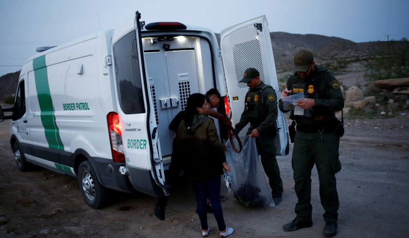 Border Patrol Released 50,000 Migrants into U.S. without Court Date: Report